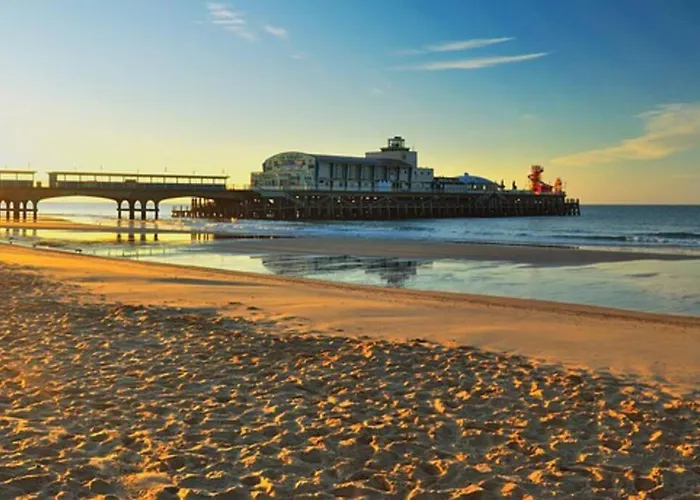 Beach Haven - Free Parking - Luxury 2 Bedroom 2 Bathroom Town Centre Apartment By Coastline Retreats
